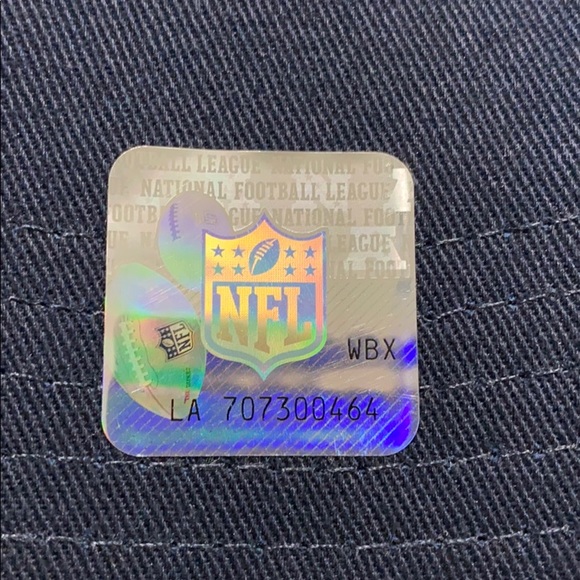 Buccaneers Miller Lite Hat - Picture 5 of 6